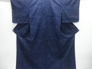 未使用品　仕立て上がり　重要無形文化財本場結城紬　花古典柄織り出し着物